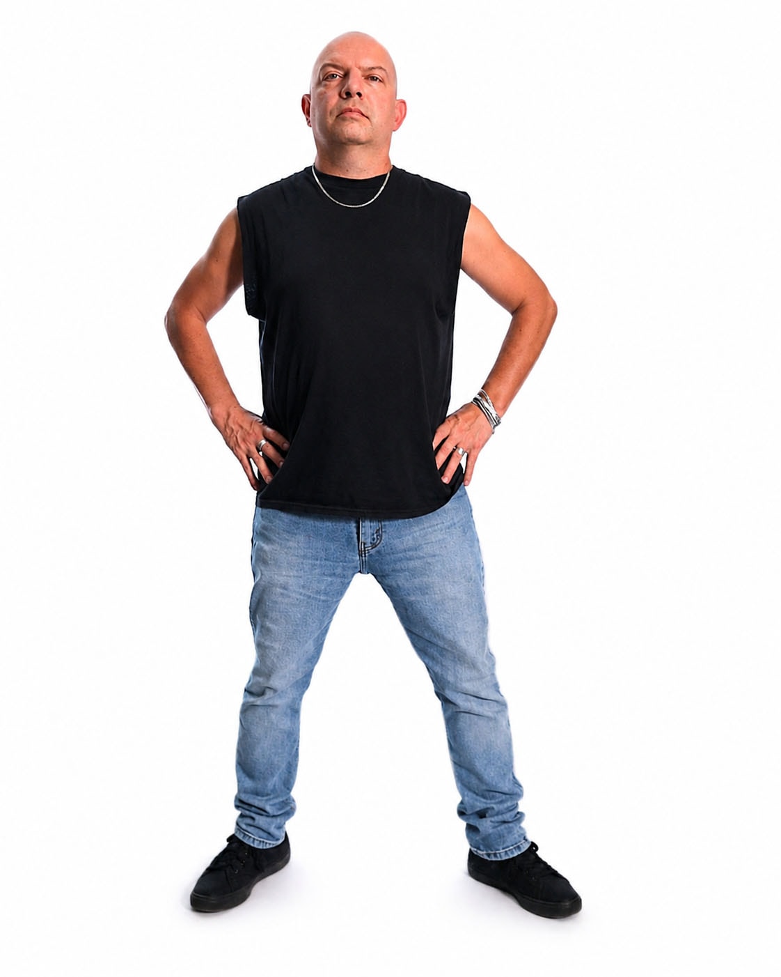 Daniel Jesse — full body press photo